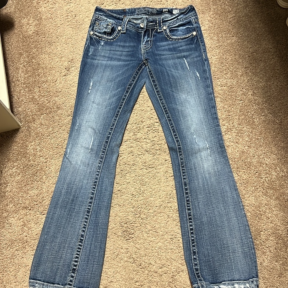 Miss Me Low Rise Boot Cut - Picture 3 of 5